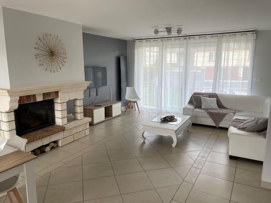 Maison D'Hotes Baslieux-sous-Chatillon Экстерьер фото